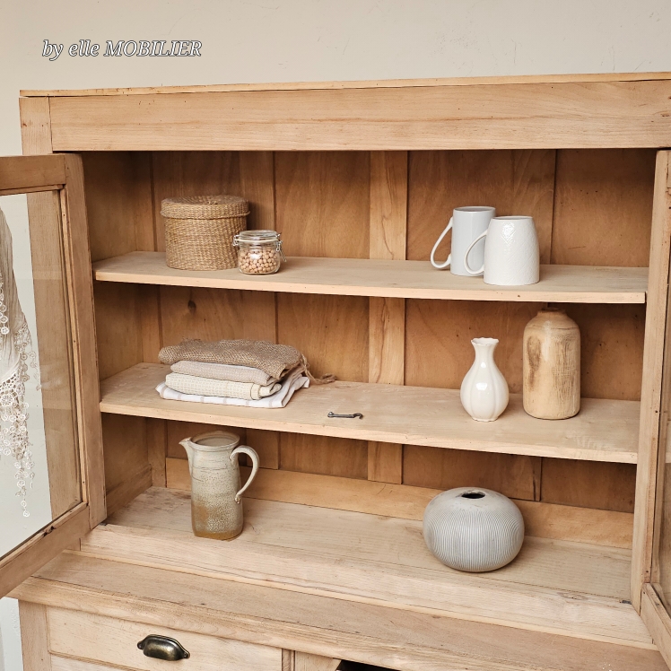20250424_095526vaisselier-ancien-bois-brut-hetre-vitrine-by-elle-mobilier