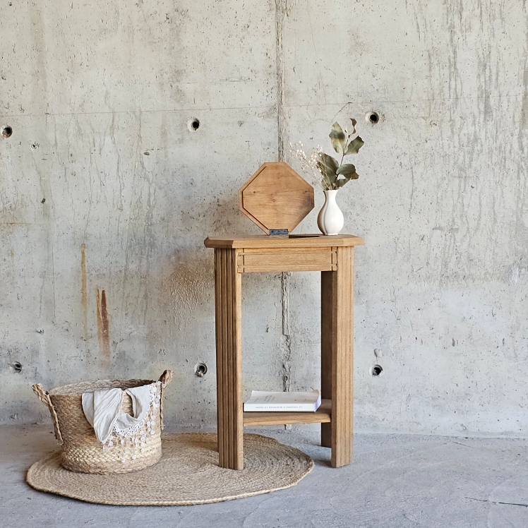 20250530_110929sellette art deco en chene avec etagere et rangement