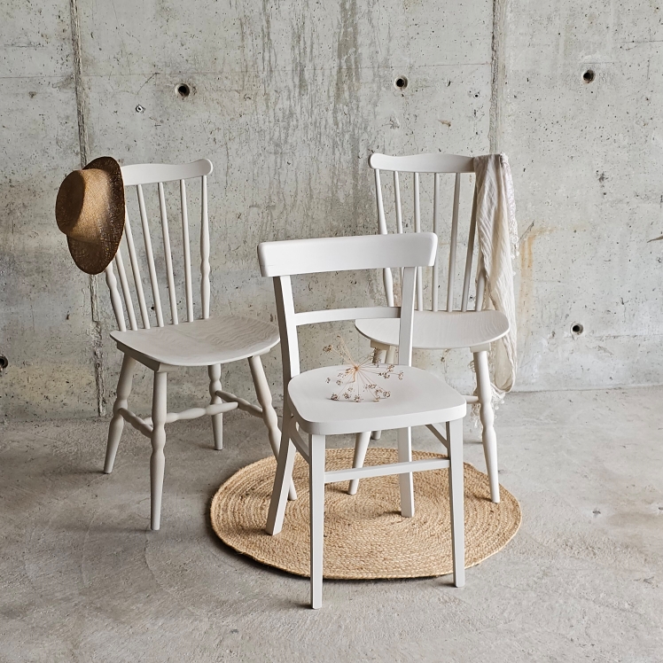 20250603_100211trio de chaise vintage -chaise bistrot - beige-brocante-ameublement