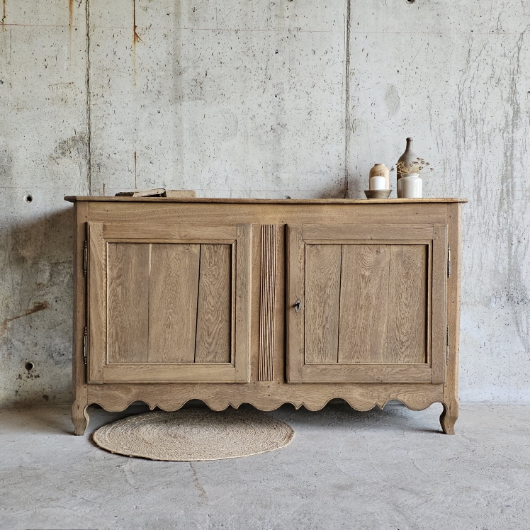 ancien buffet 2 porte style louis xv en chene brut20250630_113145
