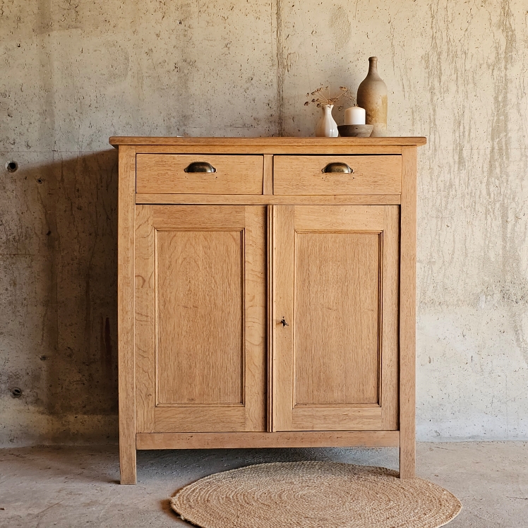 ancien buffet 2 porte en chêne -clair20250701_173818