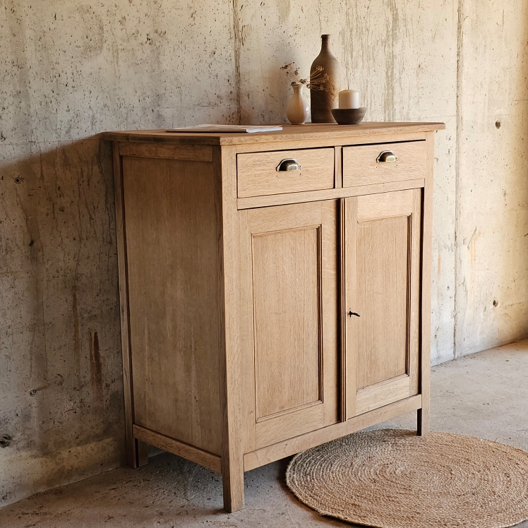 ancien buffet 2 porte en chêne -clair20250701_173904