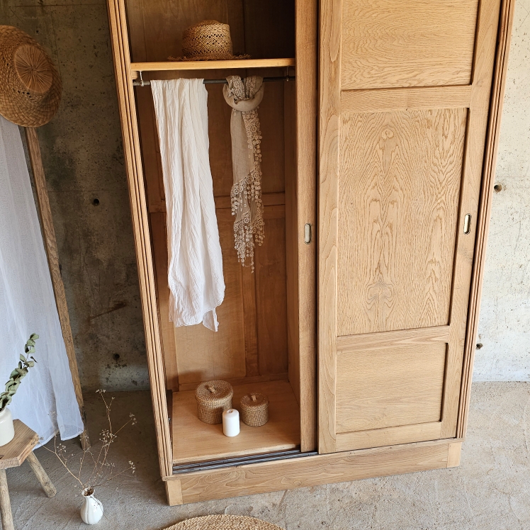 Armoire vintage – portes coulissantes – penderie et étagères – années 50:6020250814_172106
