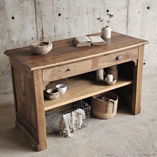 20250904_160807ancien meuble de metier bois noyer massif matelier ilot  Moyenne