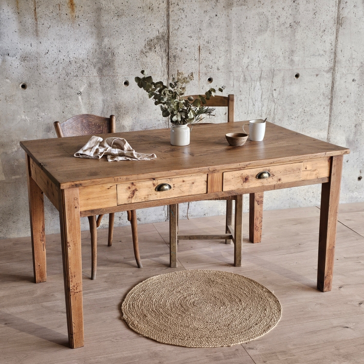 20250923_161812ancienne table basse en bois avec 2 tiroir et poignée coquille