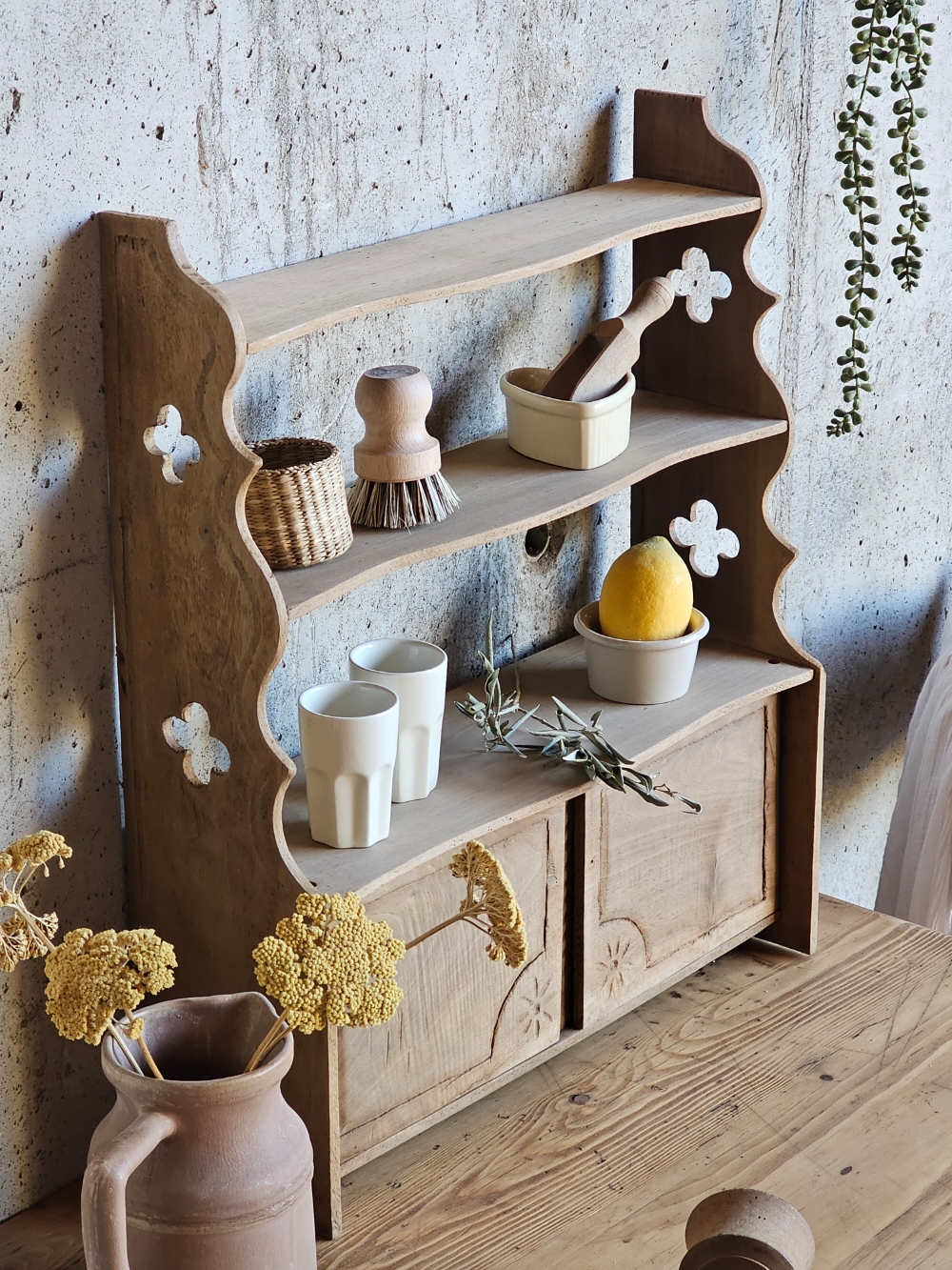 ancienne etagere avec placard à poser vintage bois brut chêne20251104_111600