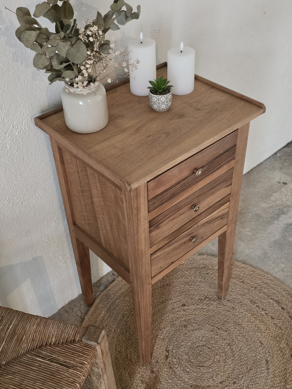 Meuble dappoint en bois massif 3 tiroirs20260109_151737