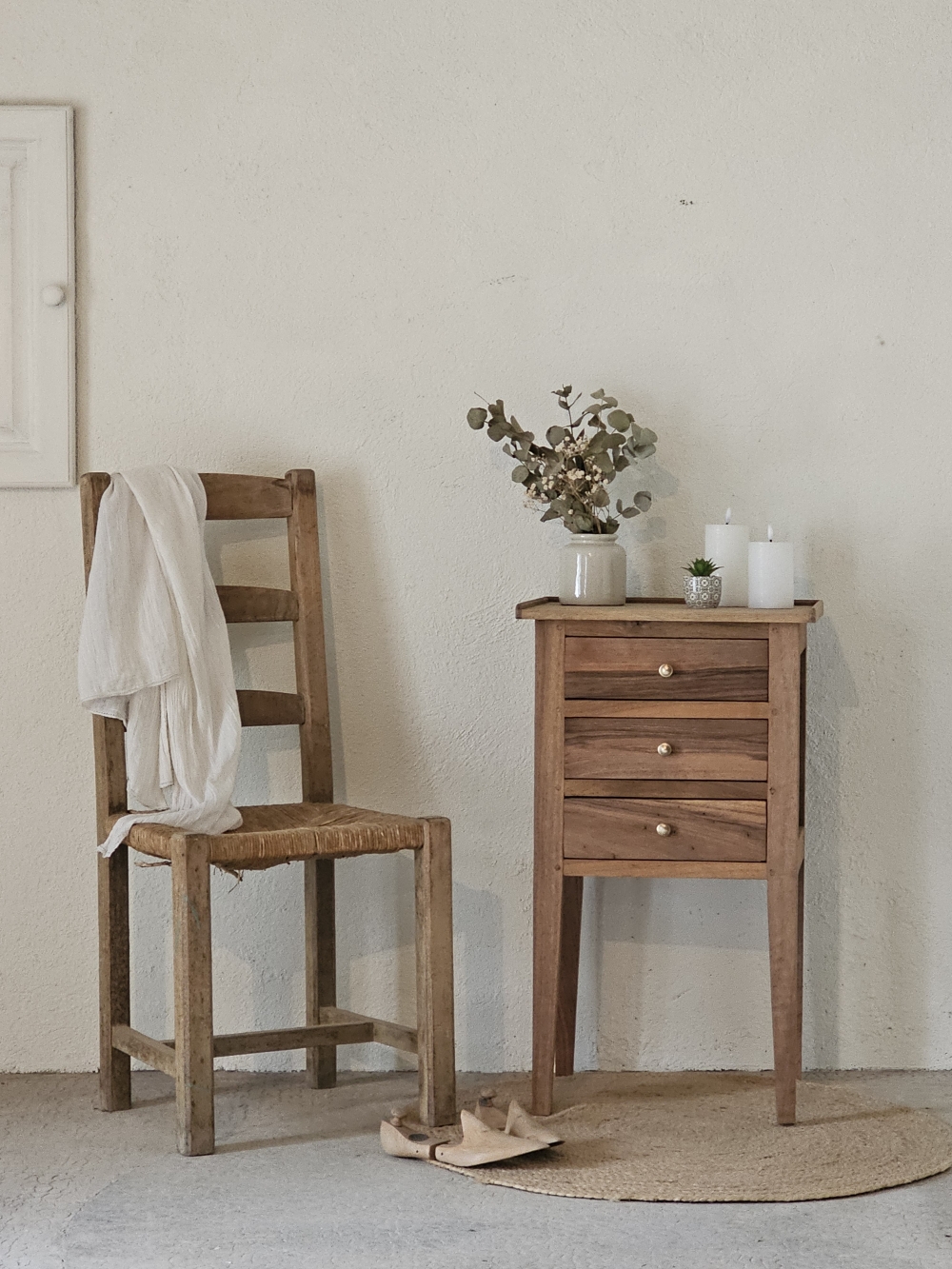 Meuble dappoint en bois massif 3 tiroirs20260109_151651