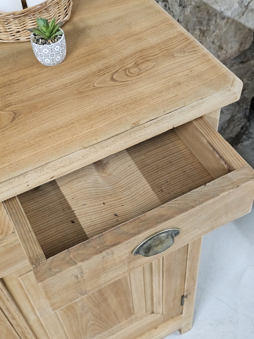 Buffet haut ancien en chêne massif – 3 tiroirs – Époque fin XIXᵉ siècle20260123_091730