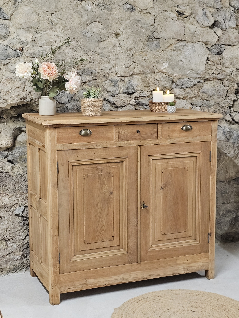 Buffet haut ancien en chêne massif – 3 tiroirs – Époque fin XIXᵉ siècle20260123_091319