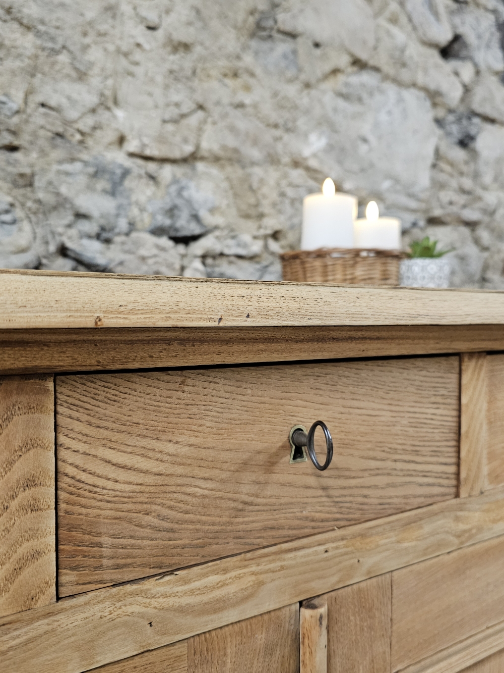Buffet haut ancien en chêne massif – 3 tiroirs – Époque fin XIXᵉ siècle20260123_091843