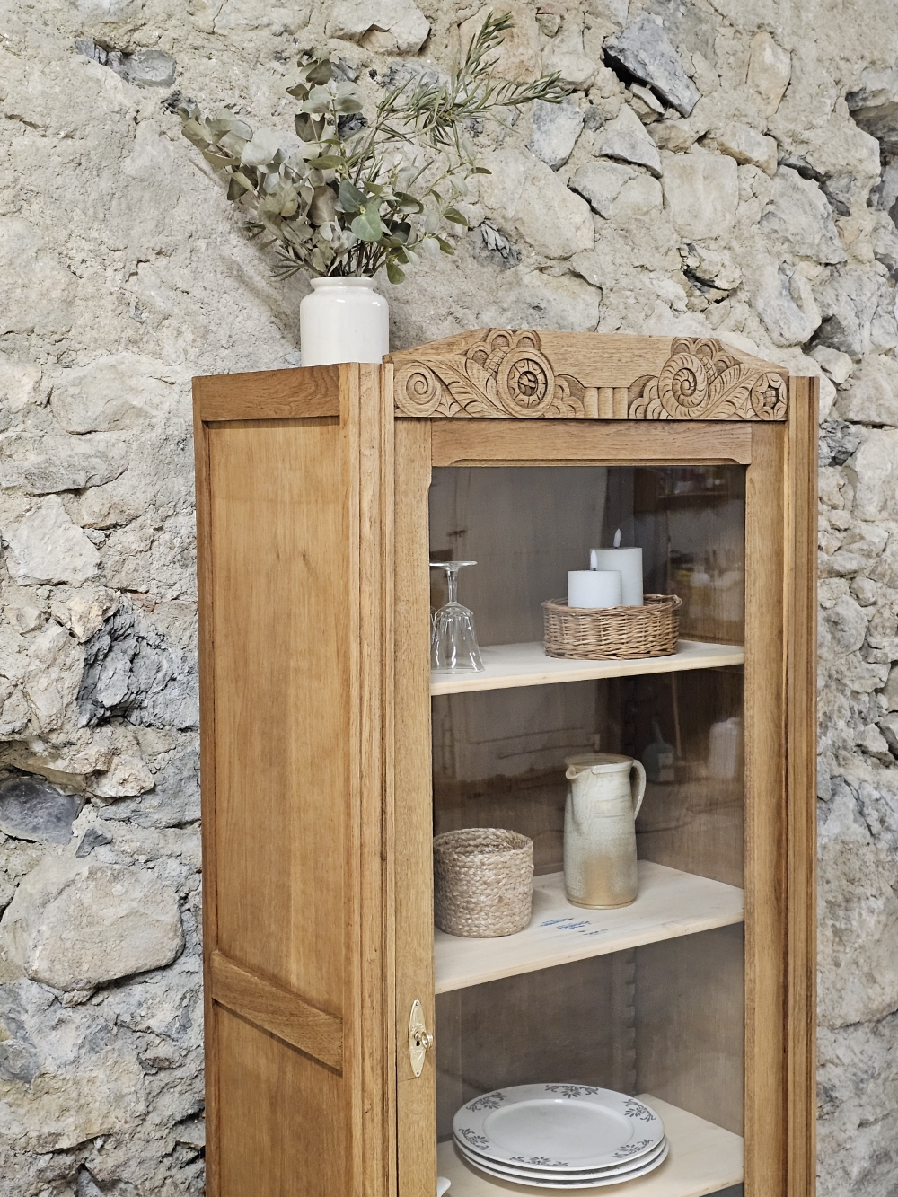 meuble vitrine ancienne en chêne massif20260213_182825