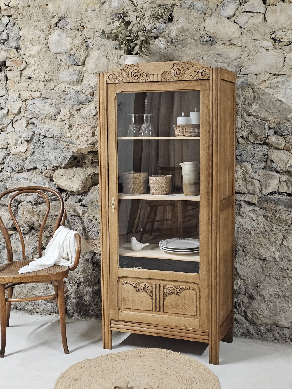 meuble vitrine ancienne en chêne massif20260213_183024