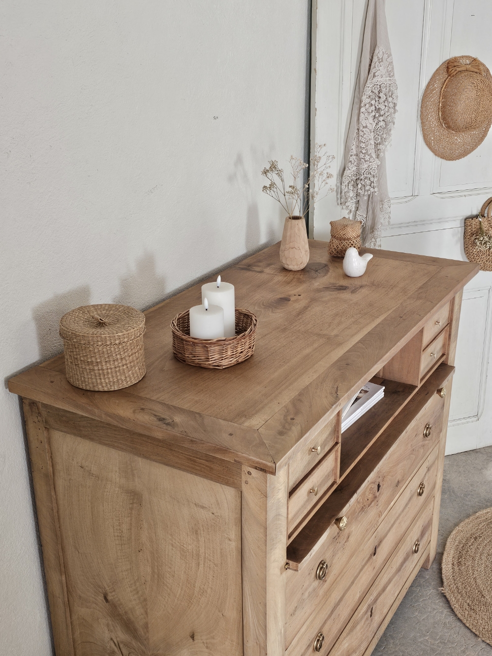 Ancienne commode secretaire en noyer massif et sapin20260224_145628