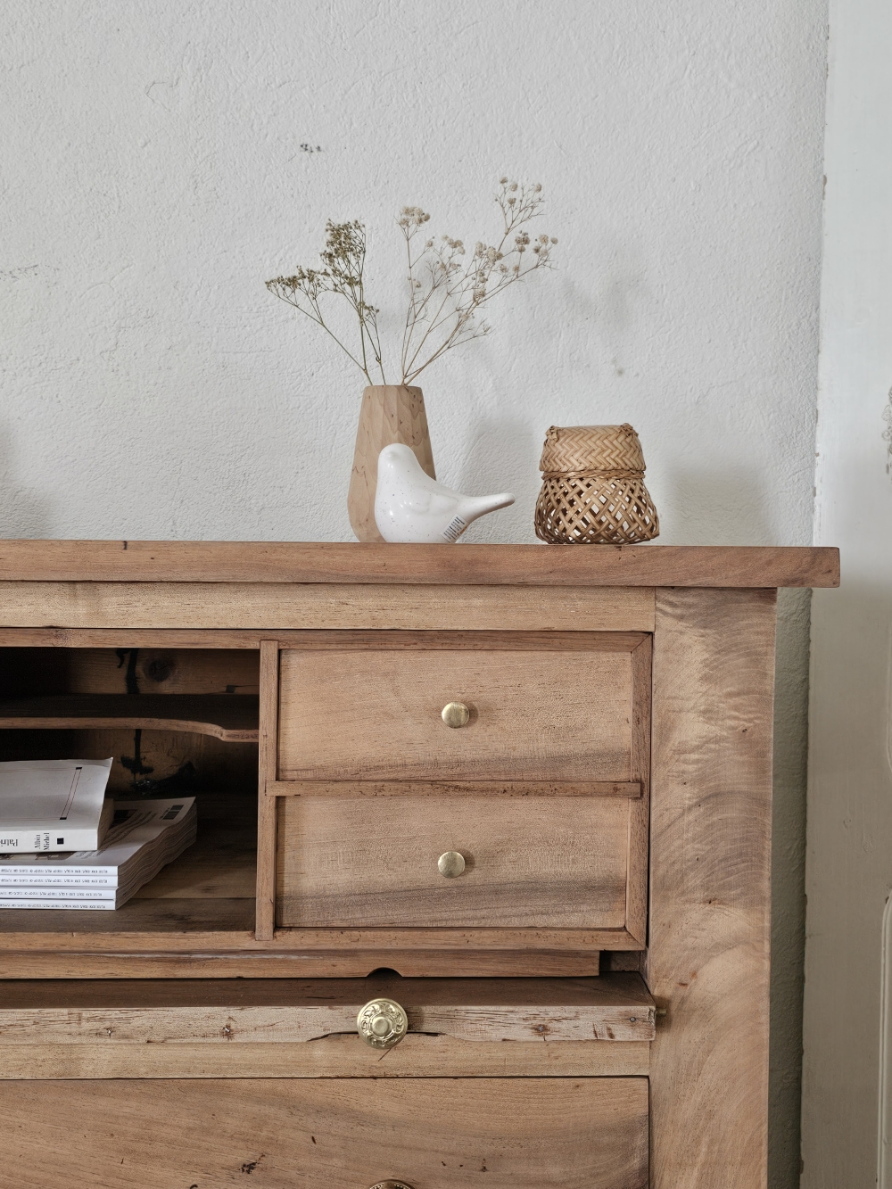 Ancienne commode secretaire en noyer massif et sapin20260224_145807