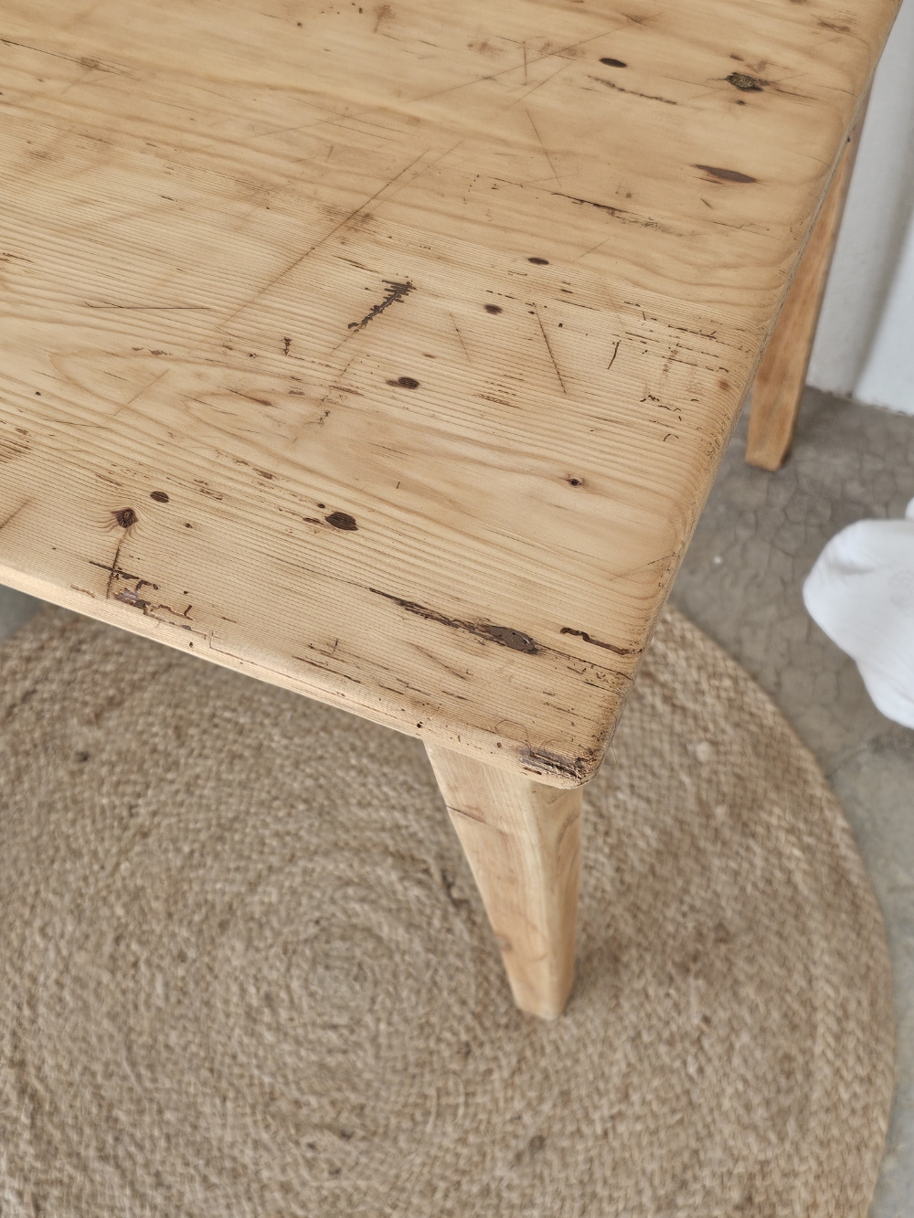 ancienne table-bureau en bois massif-sapin 20260306_114420