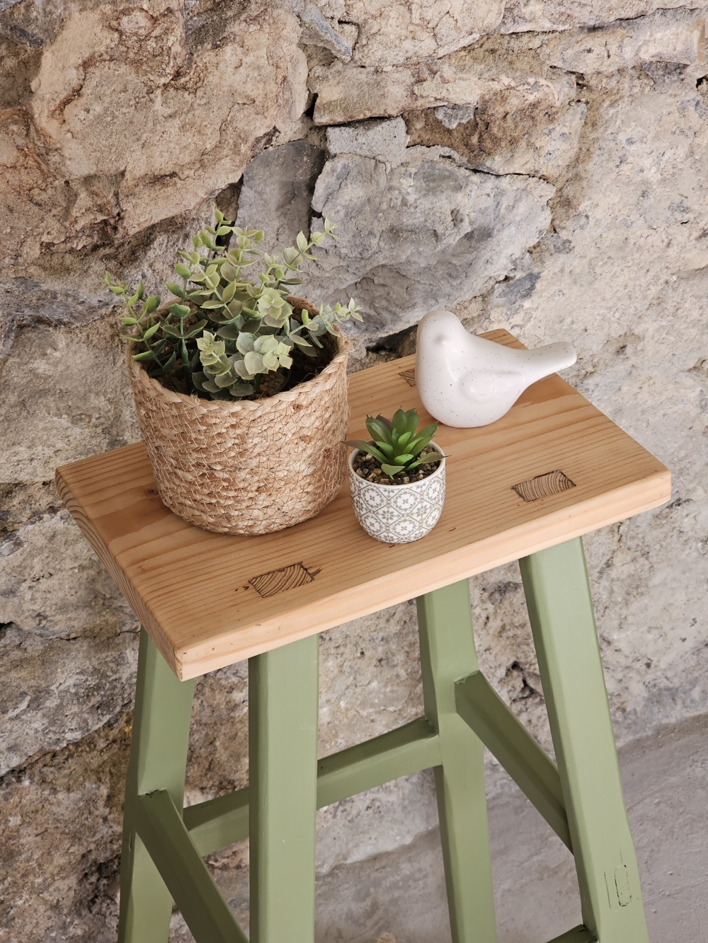 tabouret haut vert et bois20260403_100035