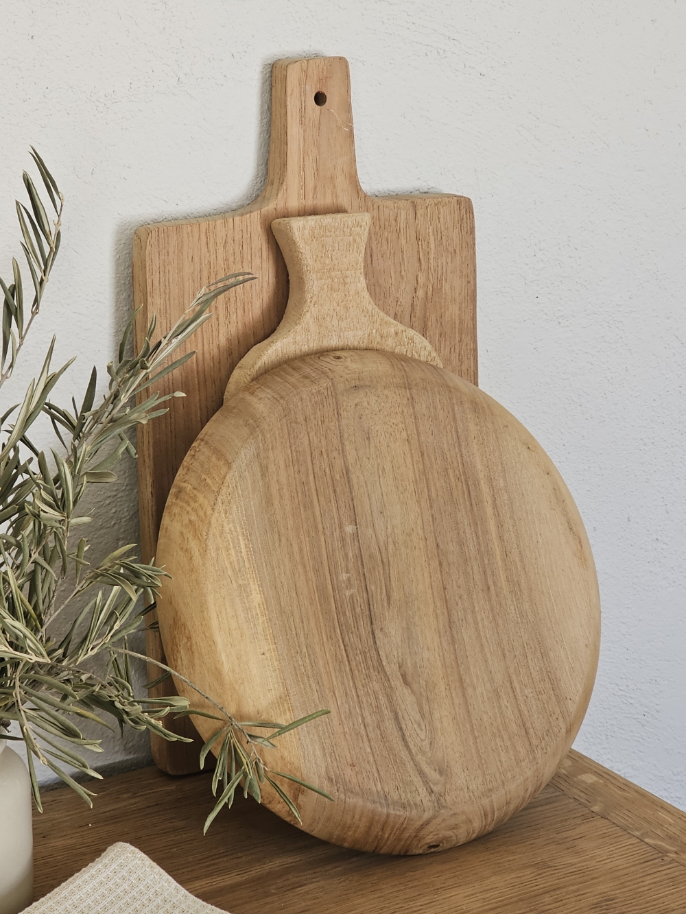 Grand plat creux en bois brut tourné – Ø 31 cm 20260425_132516