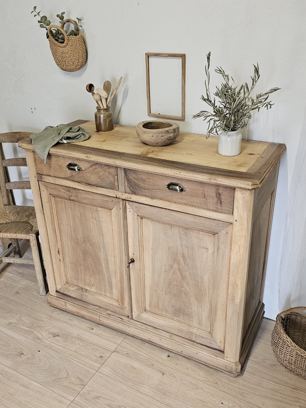buffet de campagne fin xixe en bois clair naturel20260518_111252
