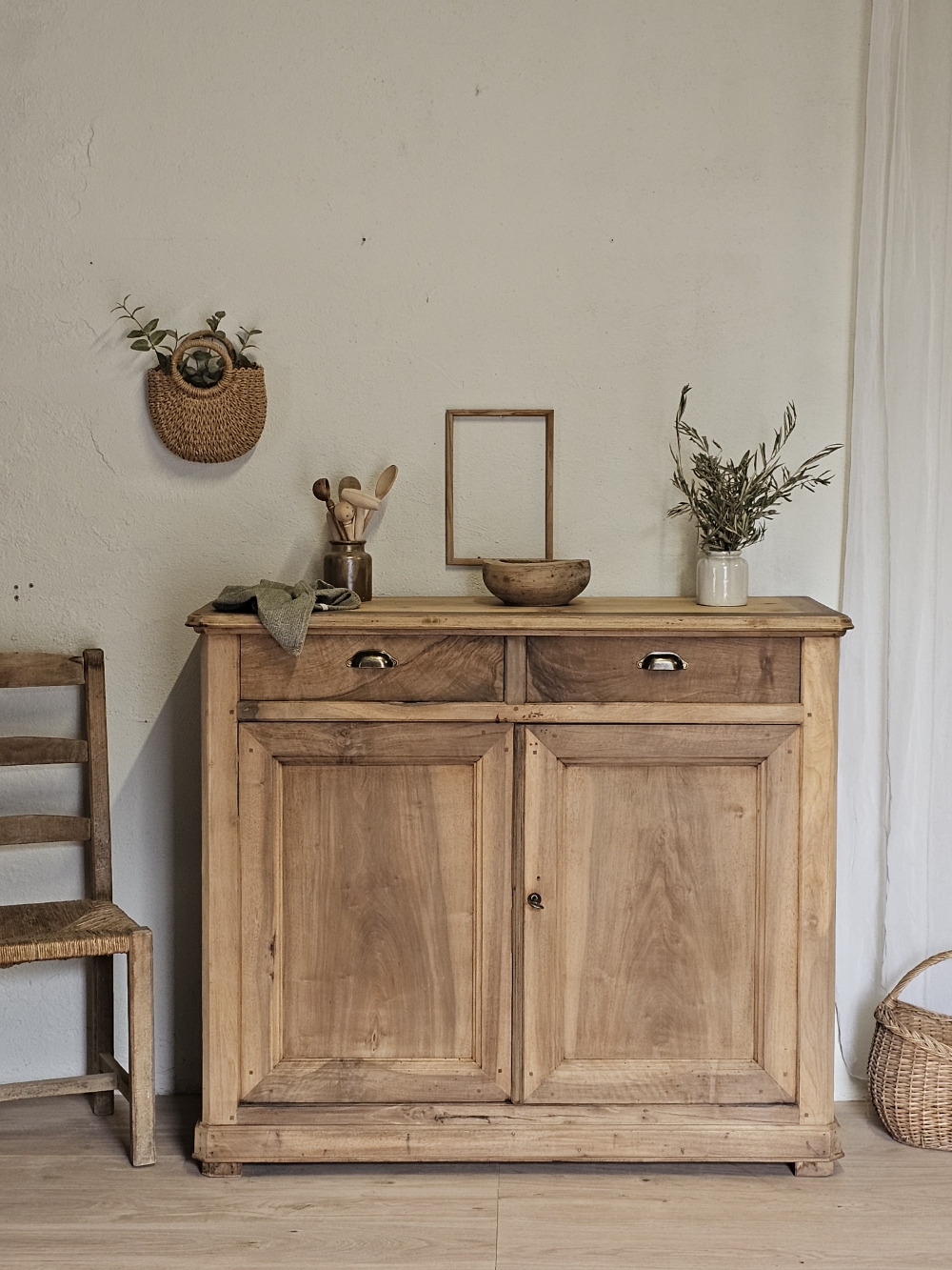 buffet de campagne fin xixe en bois clair naturel20260518_110731