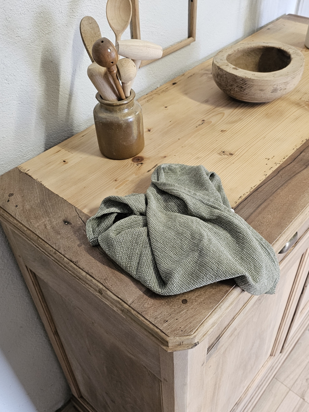 buffet de campagne fin xixe en bois clair naturel20260518_111324