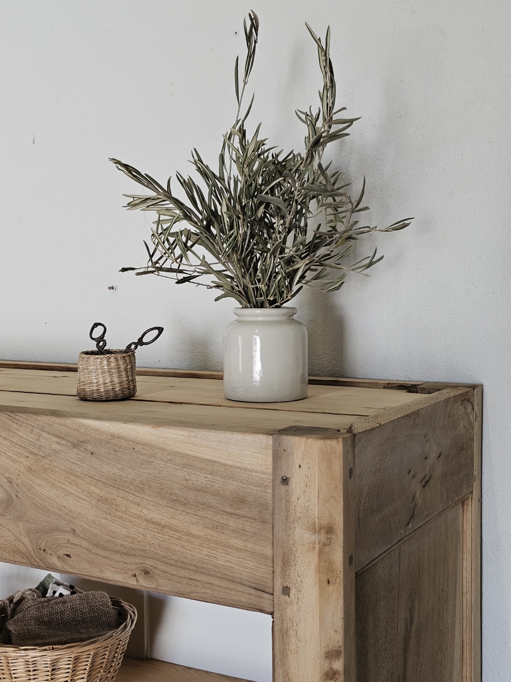 Étagère ancienne en bois brut patiné20260521_171208