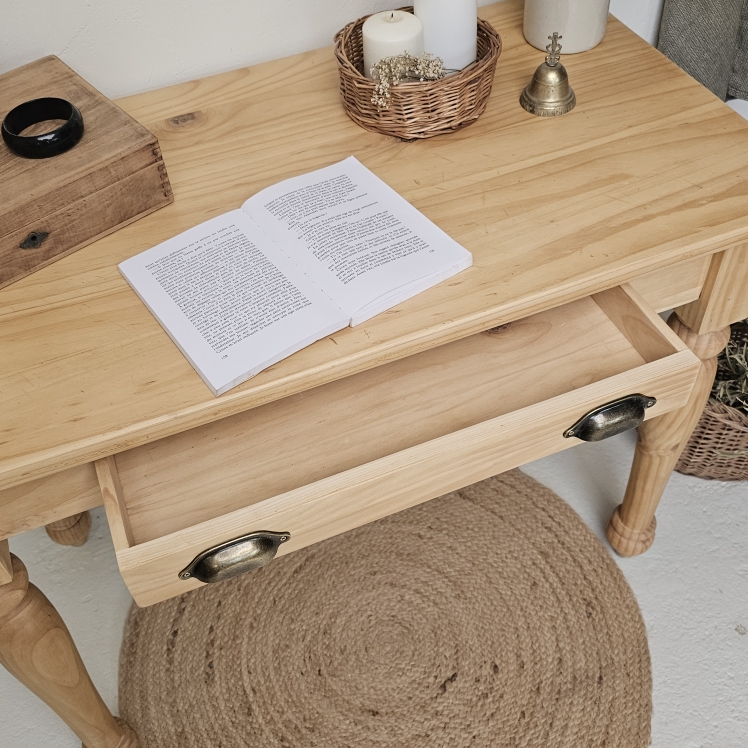 Table coiffeuse vintage en pin massif20260718_105247