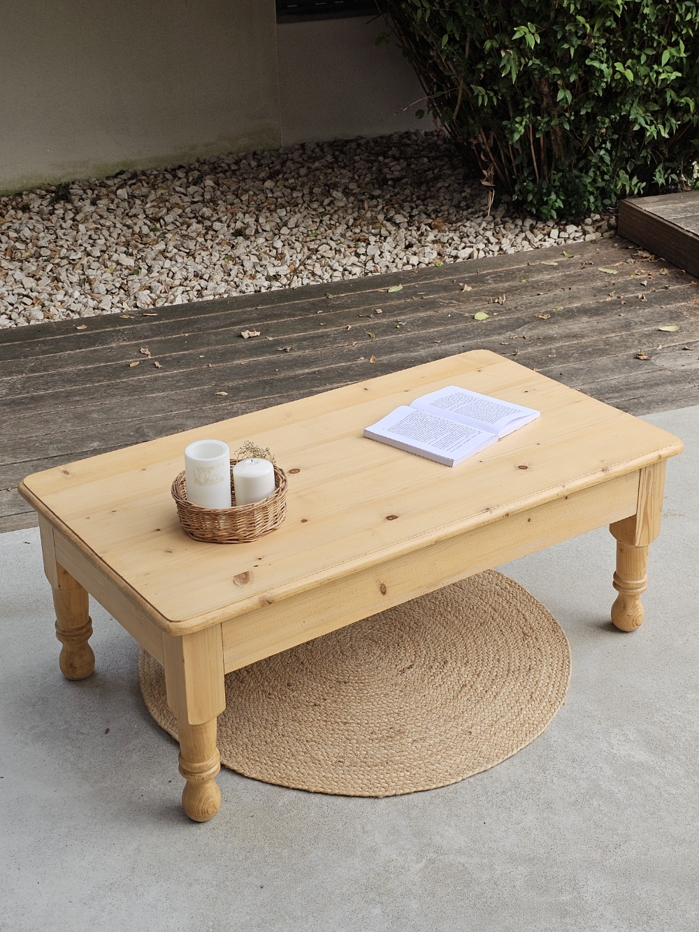 Table basse ancienne en pin massif restaurée20260726_160339