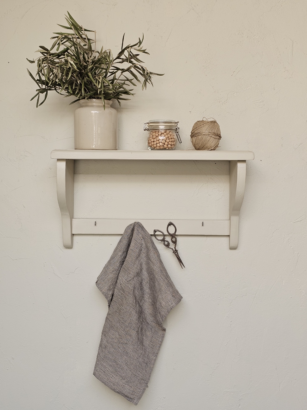 etagere ancienne en bois couleur lin20260908_124146