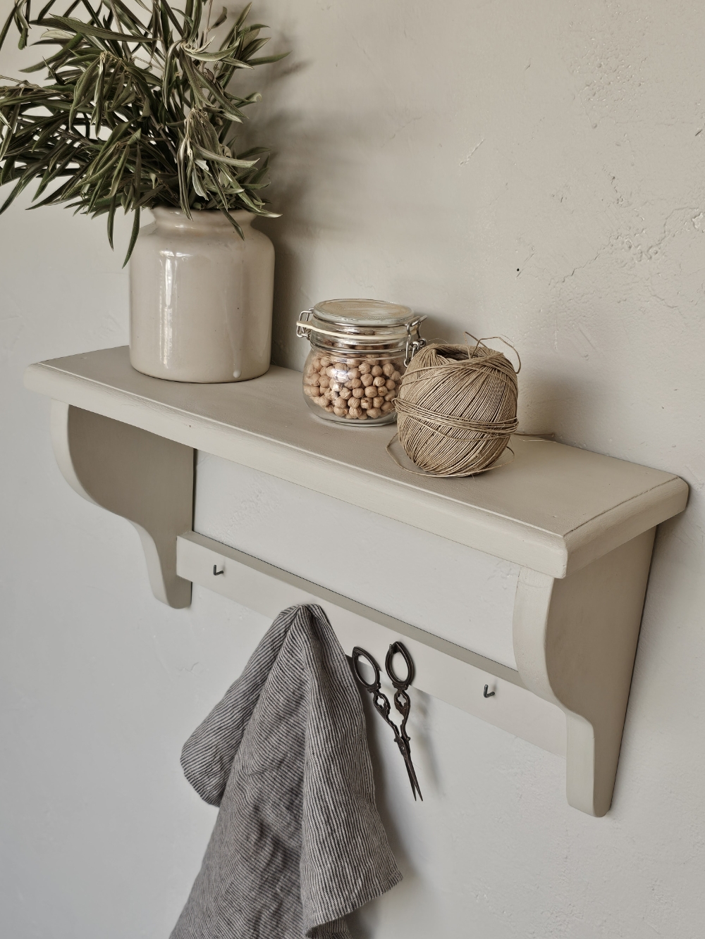 etagere ancienne en bois couleur lin20260908_124231