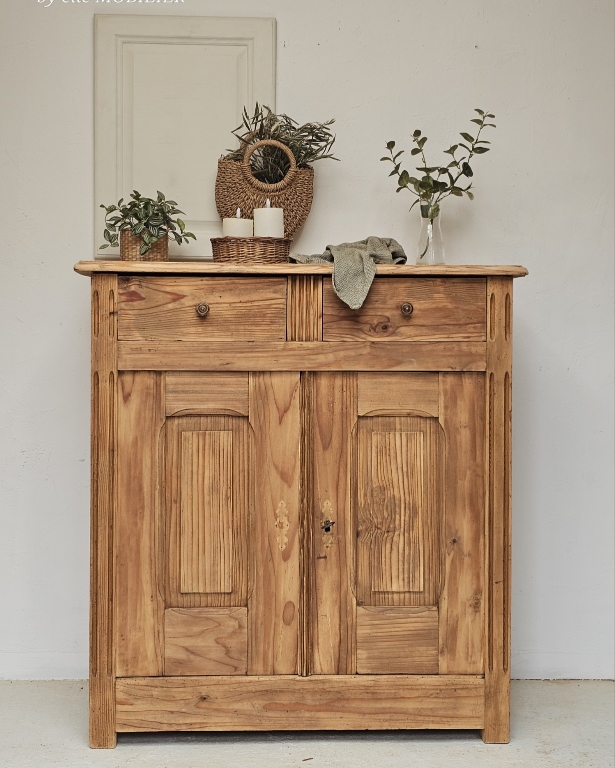 buffet-ancien-bois-naturel-patine-vue-face-portes-fermees