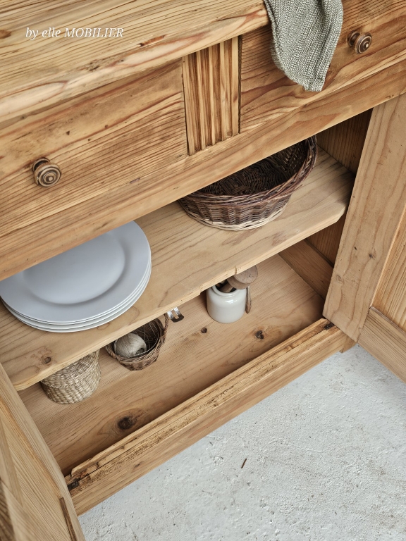buffet-ancien-bois-naturel-patine-detail-etagere-interieure