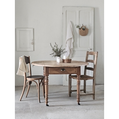 ancienne table ovale en bois massif20260330_094519