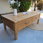 20250330_181051ancienne grande table basse en sapin deux tiroirs poignées coquille brocante vintage brocante