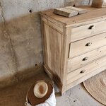 20250803_170105Commode ancienne en bois massif, entièrement restaurée, finition brute mate, 5 tiroirs spacieux dont un grand tiroir