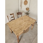 Ancienne table en bois massif -2 tiroirs 20260227_120607