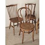 ensemble de chaises bistrot en bois anciennes20260304_133134