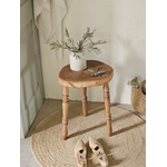 Tabouret ancien tripode en bois massif 20260311_081025