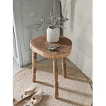Tabouret ancien tripode en bois massif 20260311_081035