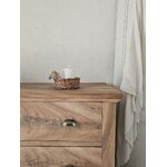ancienne commode en noyer 3 tiroirs,bois brut et poignées coquille20260403_091757