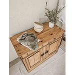 Meuble patiné Petit Buffet Bas Rustique en Bois Br20260426_094852