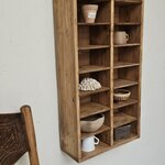 Meuble casier mural ancien en bois brut 24 casiers20260822_105657