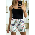 short-blanc-en-coton-motif-fleuris-avec-poches 3