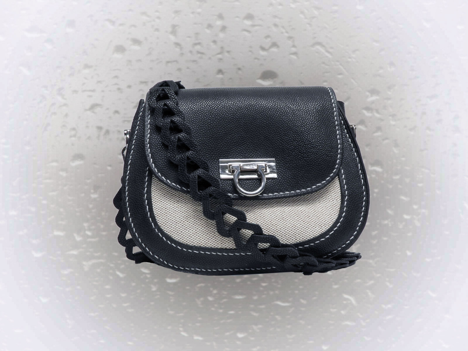 ALBERTINE-NOIR-CAVIAR-FACE