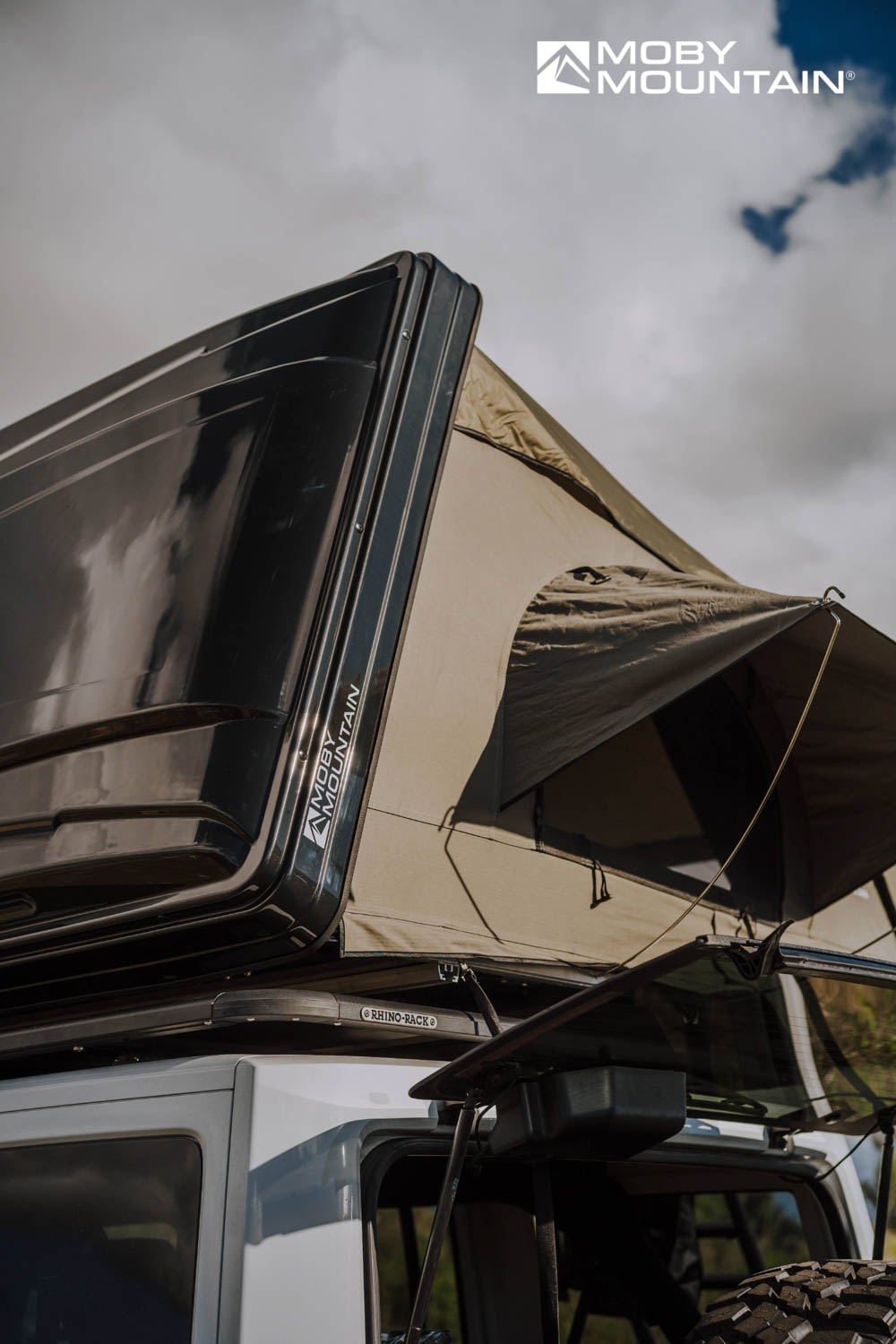 PEAK XXL I Vertical I Moby Mountain roof top tent (5)