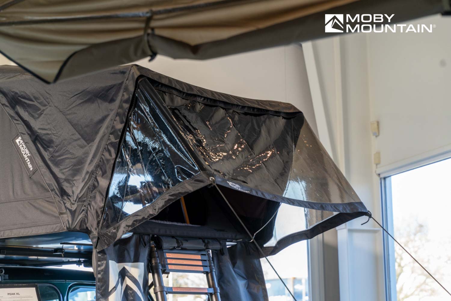 Tent shade I Horizontal I Moby Mountain roof top tent (3)