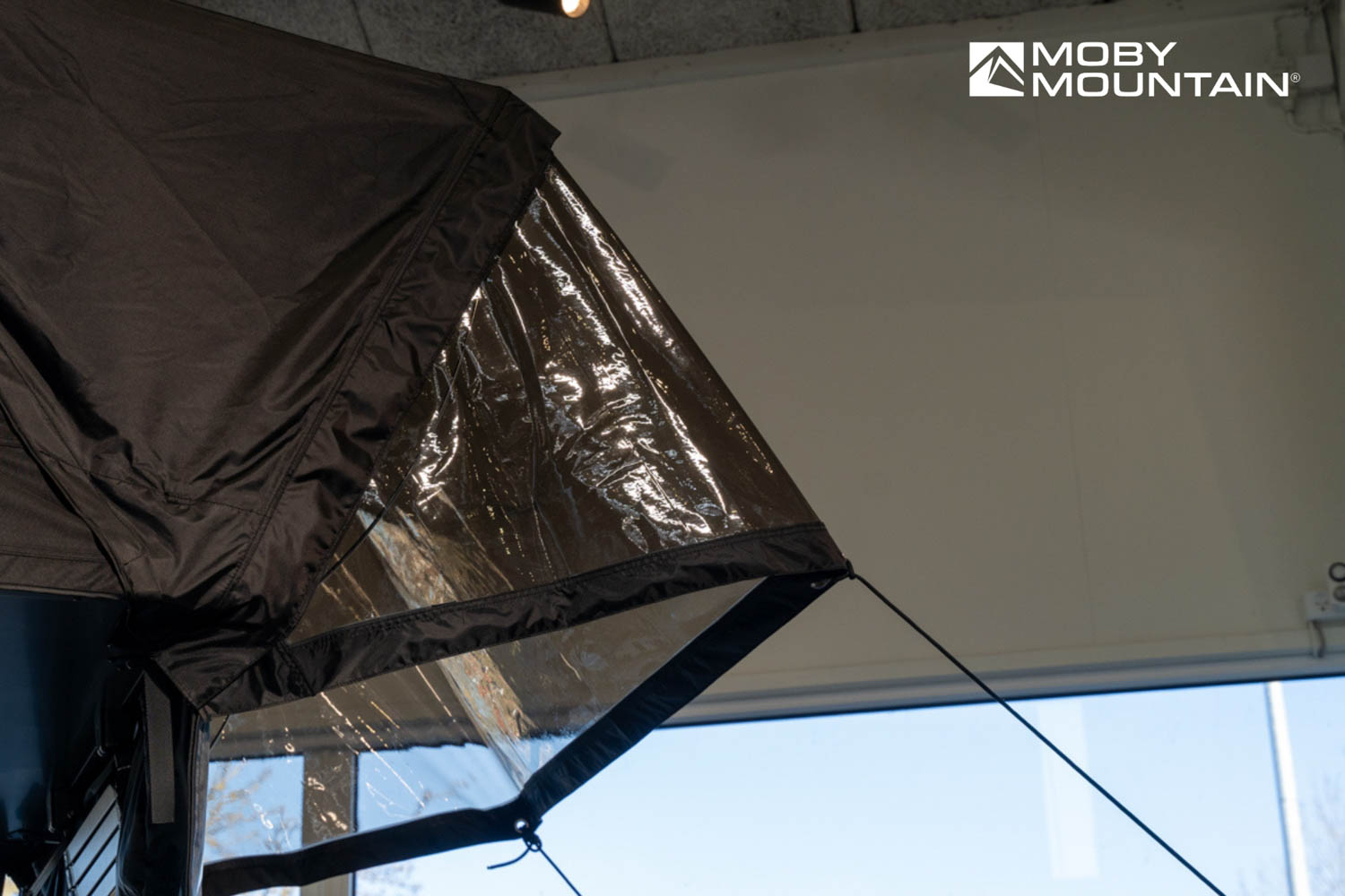 Tent shade I Horizontal I Moby Mountain roof top tent (2)
