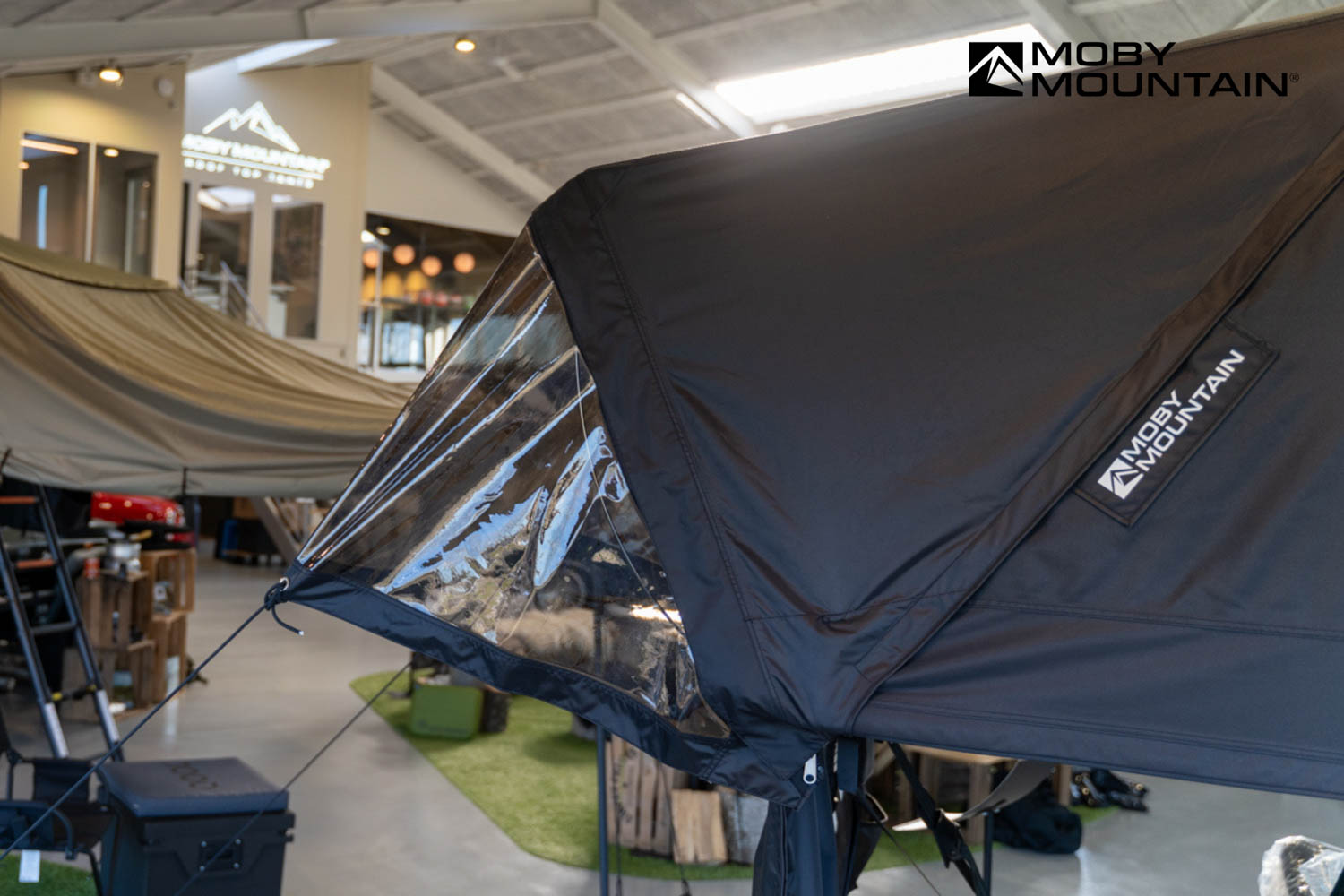 Tent shade I Horizontal I Moby Mountain roof top tent (5)