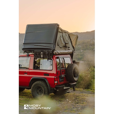 PEAK XL I Vertical I Moby Mountain roof top tent (51)