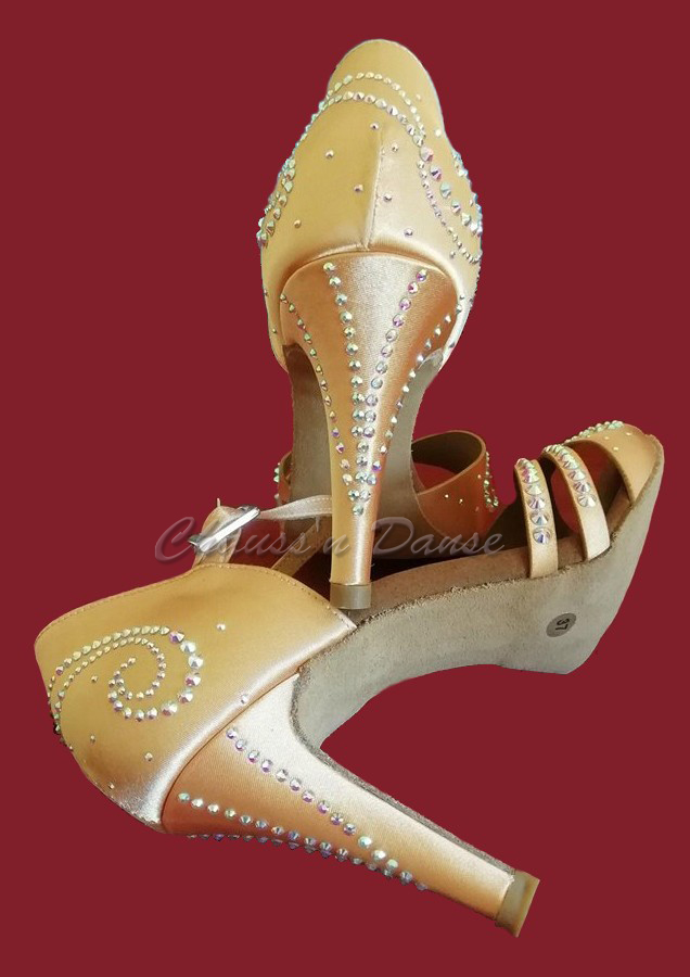 Chaussures de danse femme STELLA à bouts ouverts en satin chair et strass talon strassé 8,5cm chair vue arrière